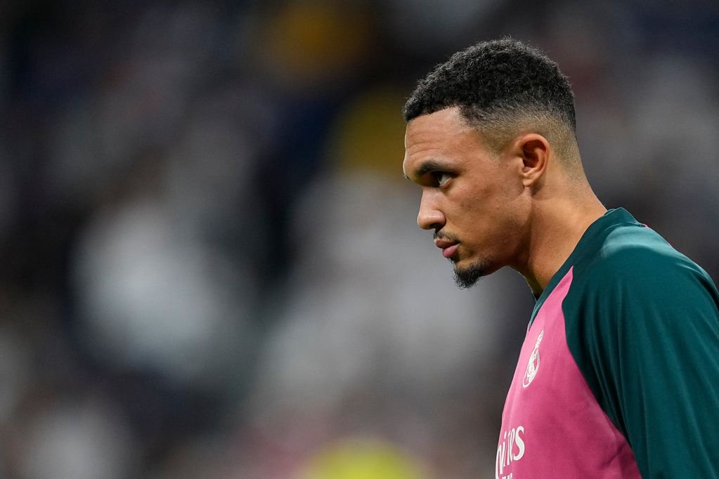 Trent Alexander-Arnold played the final minutes against Barcelona
