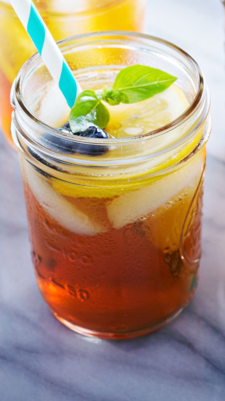 Lemon and honey water