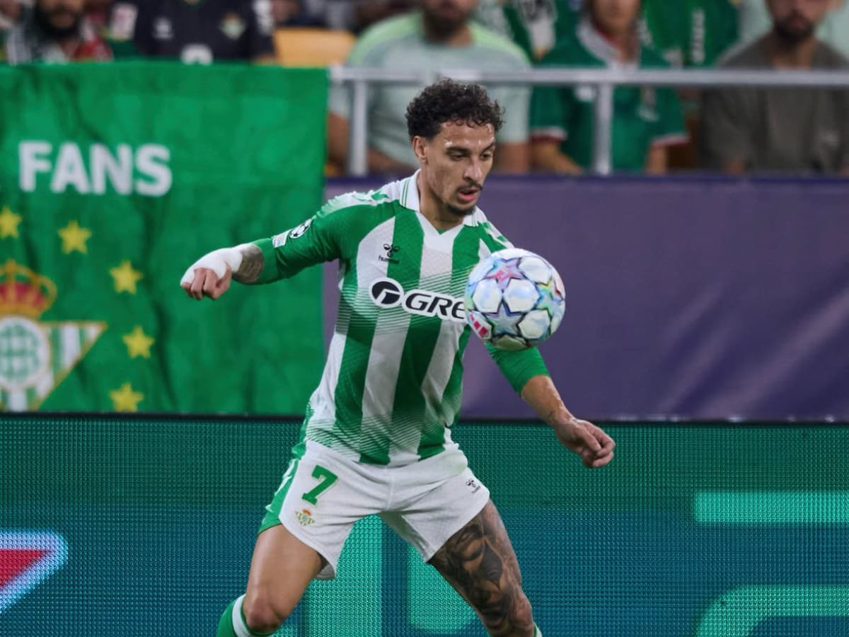 Betis vence o Feyenoord e mantém 100% de aproveitamento na Champions