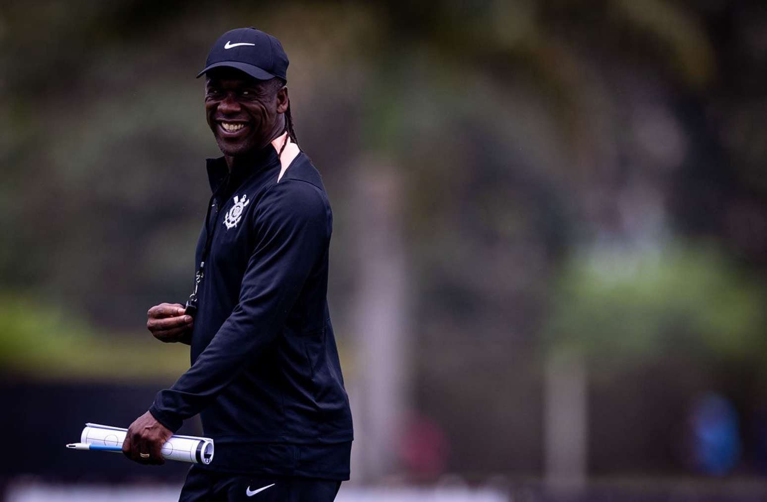 Seedorf terá três jogos em 12 dias antes de parada para a Data Fifa –
