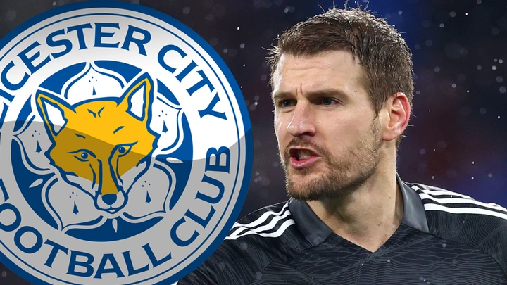 Leicester closing in on first signing 62 days after window opened with free  transfer move for Alex Smithies