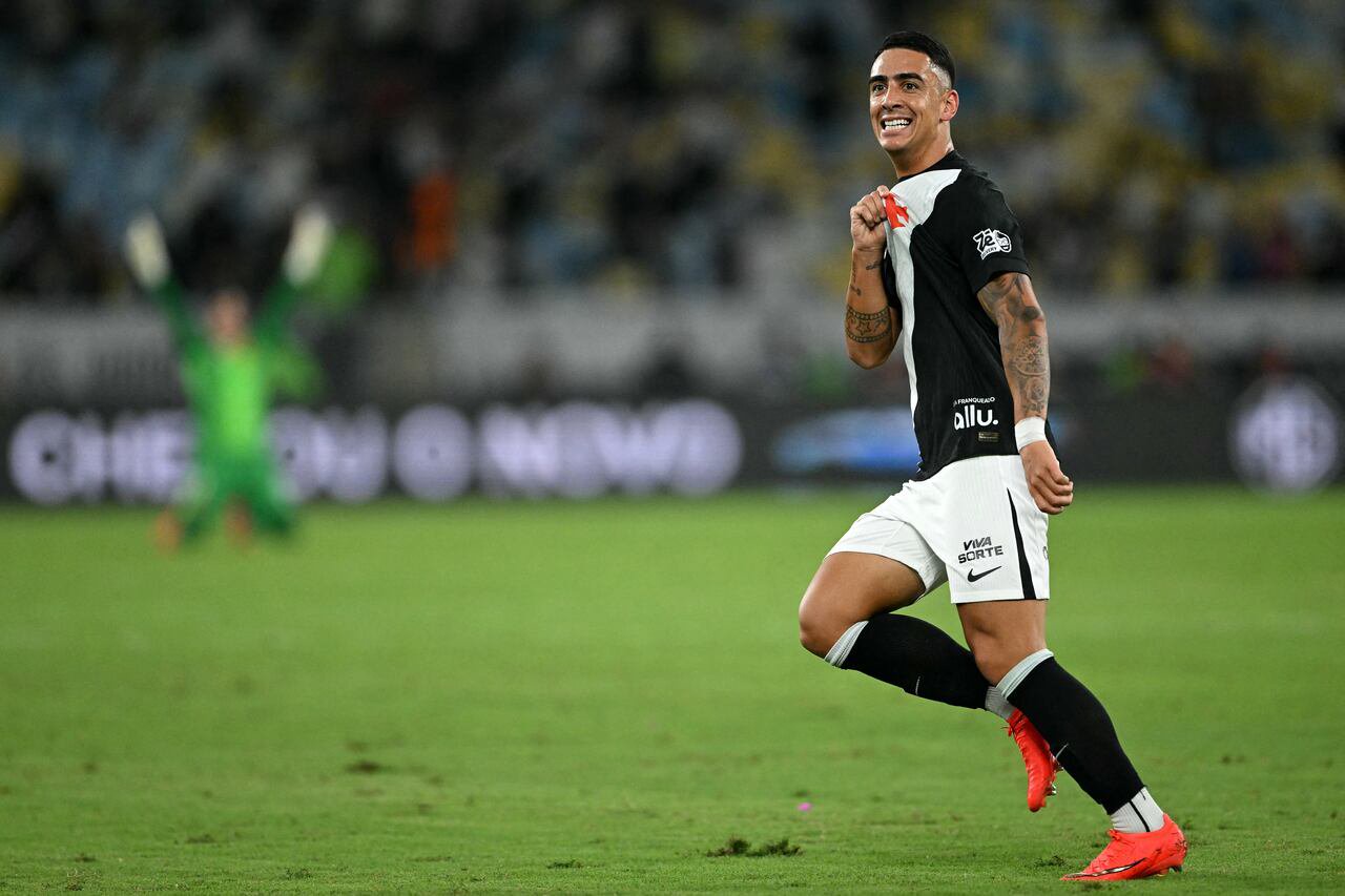 Pedro Emanuel estuda nova defesa do Vasco contra o Timão