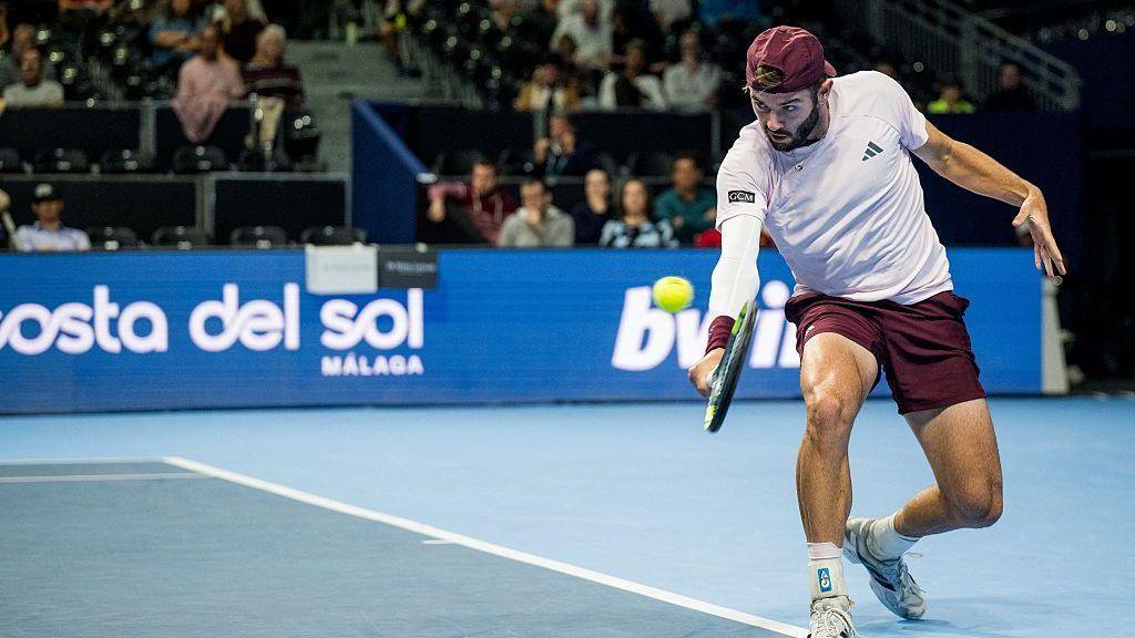 Jacob Fearnley plays a shot at the European Open 