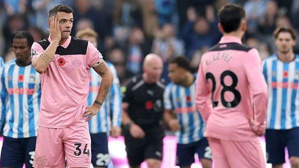 Sunderland captain Granit Xhaka during Coventry City game