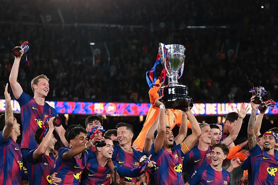 Barcelona celebrate the La Liga title.