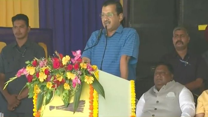रैली में अरविंद केजरीवाल