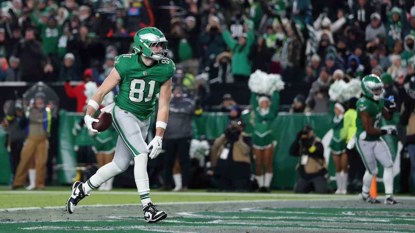 Philadelphia Eagles tight end Grant Calcaterra