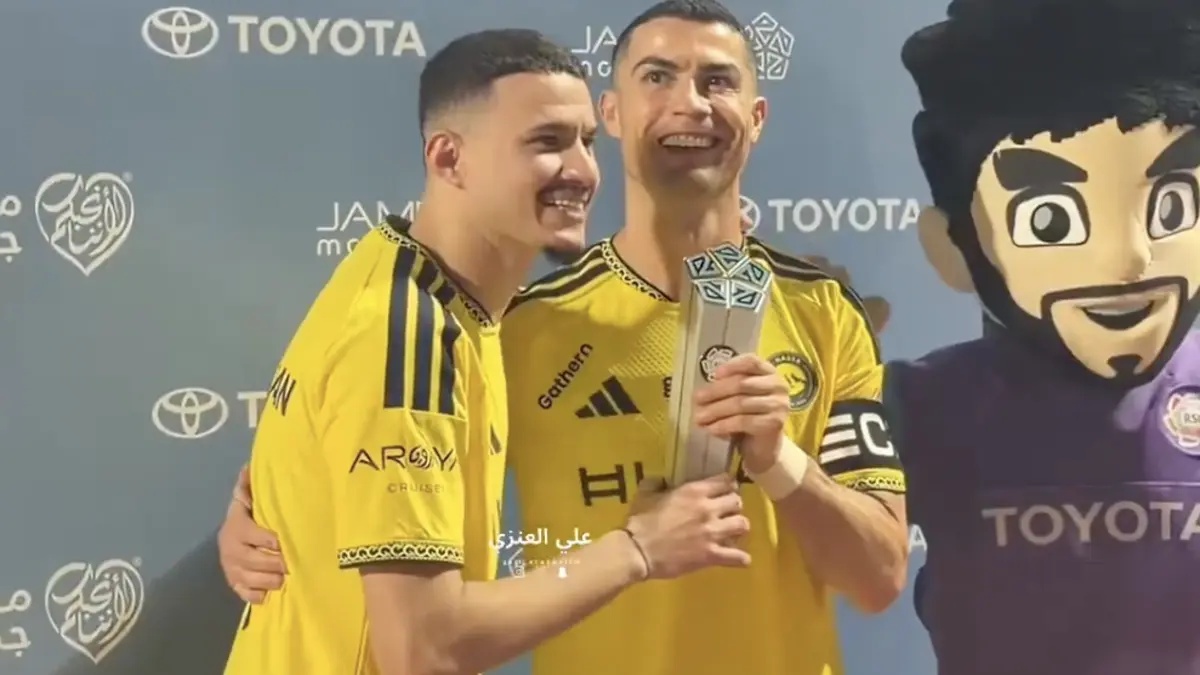 Al Hamdan e Cristiano Ronaldo