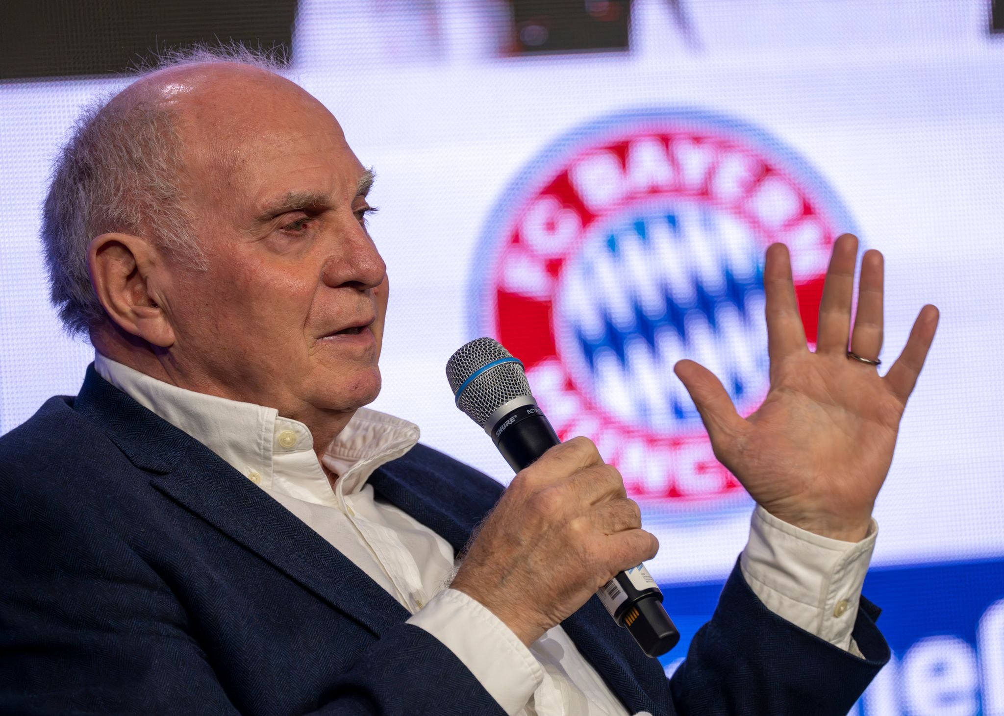Uli Hoeneß, Ehrenpräsident des FC Bayern München