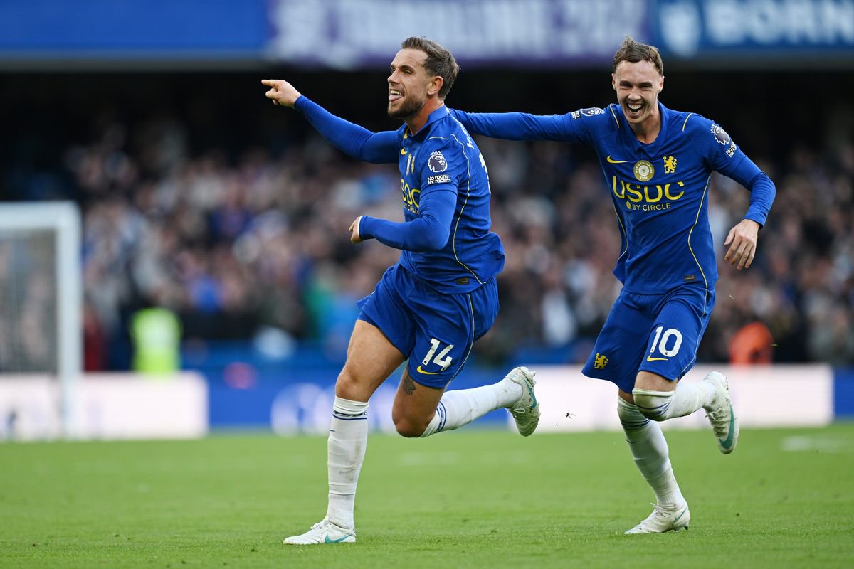 Jordan Henderson of Chelsea celebrates scoring his team’s fifth goal with Cole Palmer during the Premier League 2026/27 match against Bournemouth