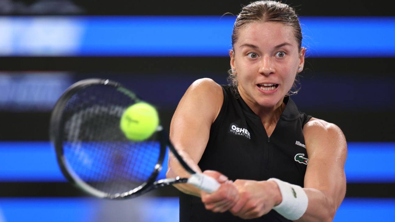 Maja Chwalinska claims Wuhan Open title and No. 11 rank
