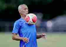Romario will play for America-RJ, the club he is president of