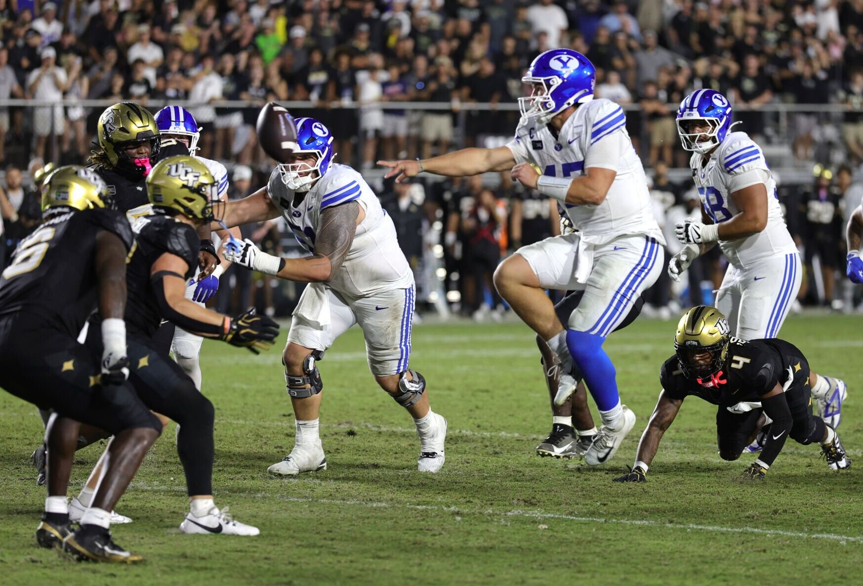 FOOTBALL-NCAA/
