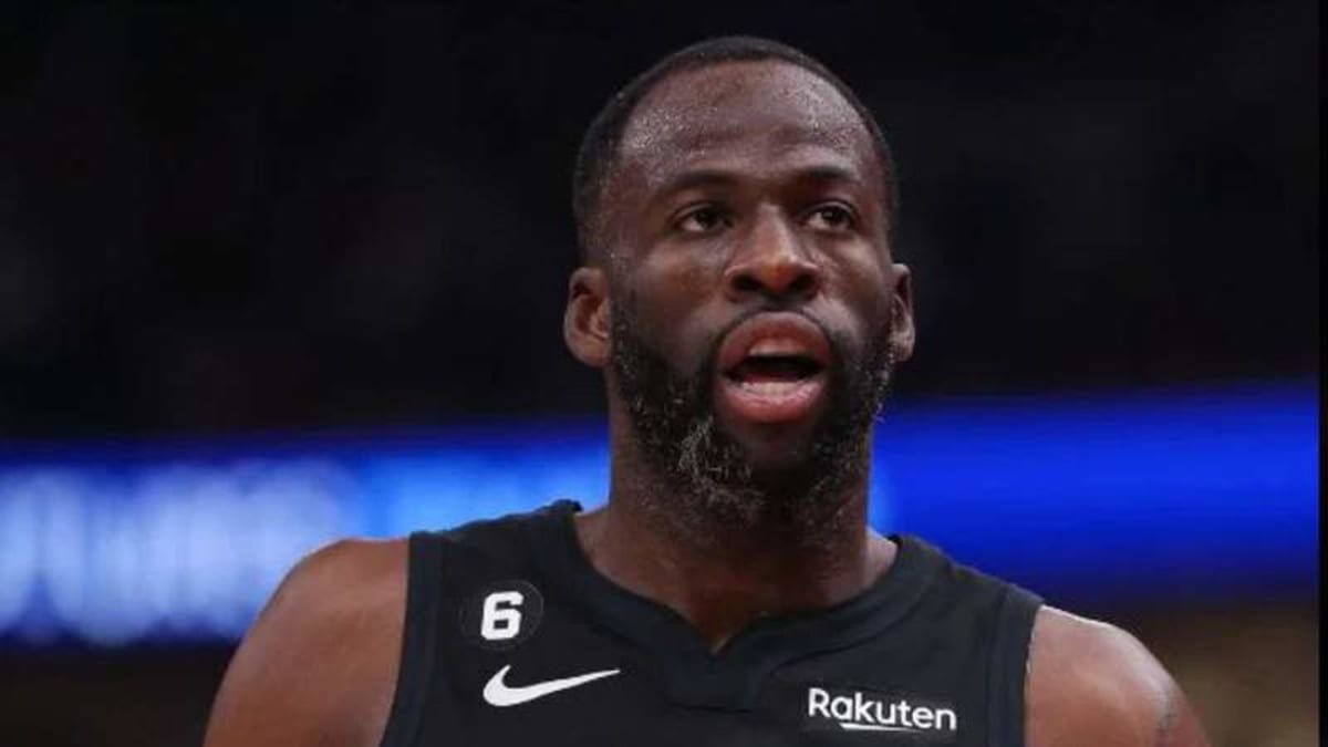 CHICAGO, IL – JANUARY 15: Golden State Warriors Forward Draymond Green (23) looks on during a NBA, Basketball Herren, USA game between the Golden State Warriors and the Chicago Bulls on January 15, 2023 at the United Center in Chicago, IL. (Photo by Melissa Tamez Icon Sportswire) NBA: JAN 15 Warriors at Bulls Icon23011532 ©Credit - Imago