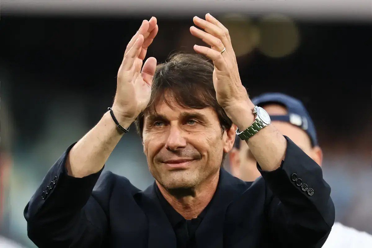 Antonio Conte clarifies Manchester United links