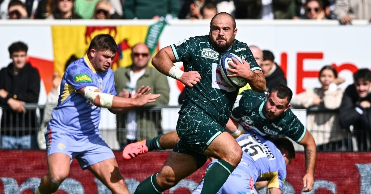 Pau n'a conservé le ballon que 43 % du temps face aux Tigers. Avec 13 franchissements et cinq essais, son jeu de transition a fait voler la défense anglaise en éclats. ©INPHO/Hugo Pfeiffer