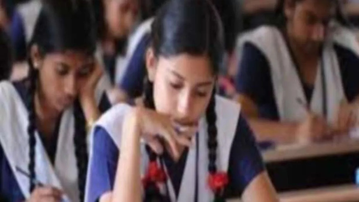 UP Board Exam 2023: यूपी बोर्ड परीक्षाएं कल से शुरू हो रही हैं।