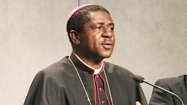 Mgr Andrew Nkea appelle la communauté internationale à aider le Cameroun