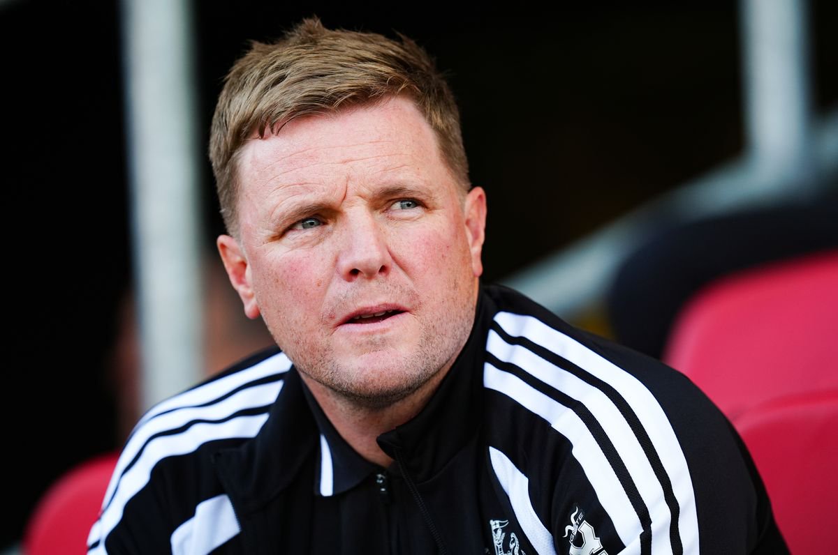 Eddie Howe looking on during a Newcastle United match