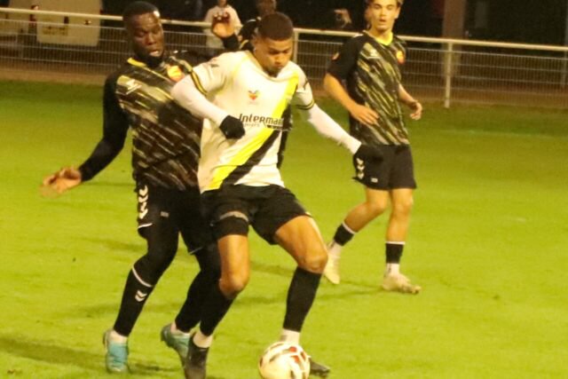 R1. CA Lisieux-QRM 2-2. (© Le Pays d'Auge)