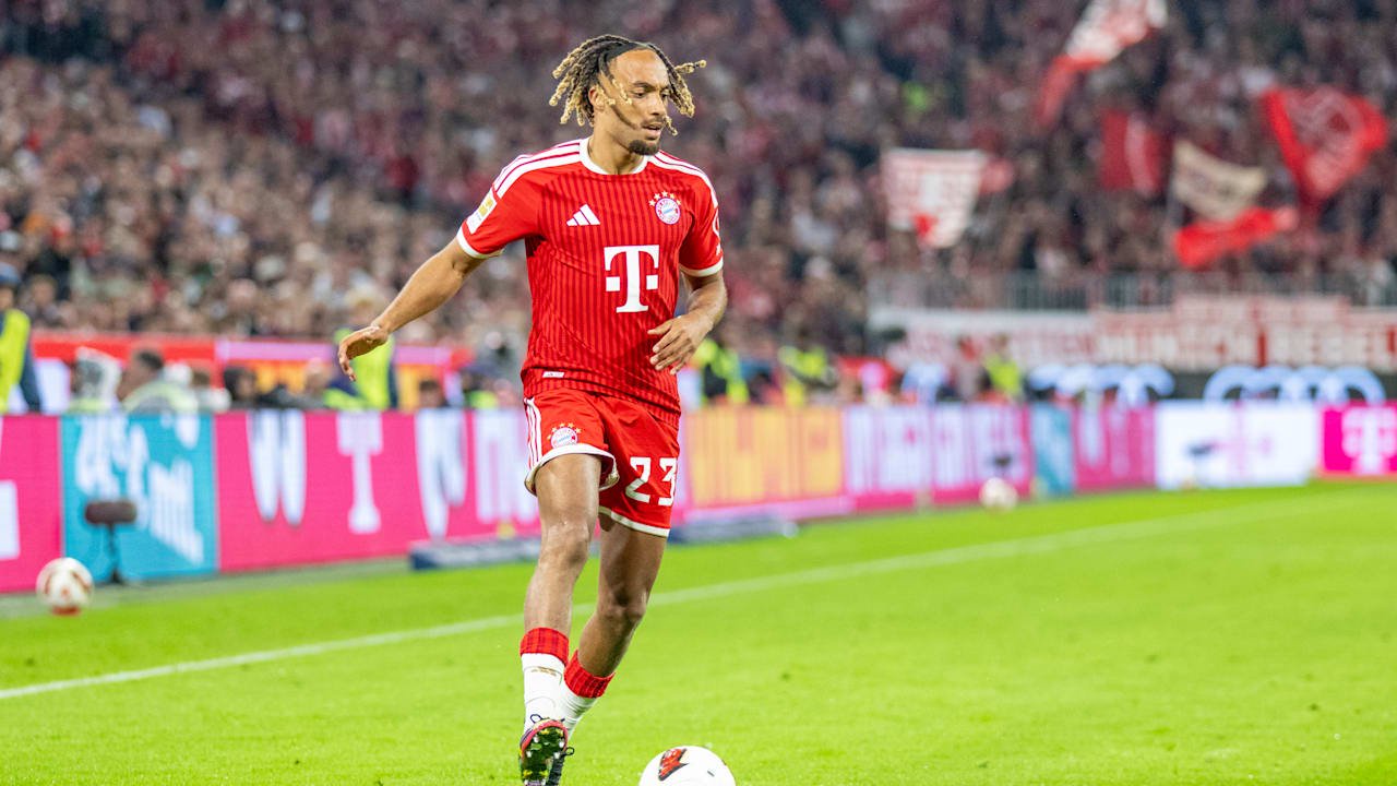 Sacha Boey makes first season appearance for Bayern Munich