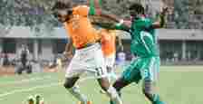 Taiwo and Drogba in fierce battle during Nigeria vs Ivory Coast game in 2008 AFCON