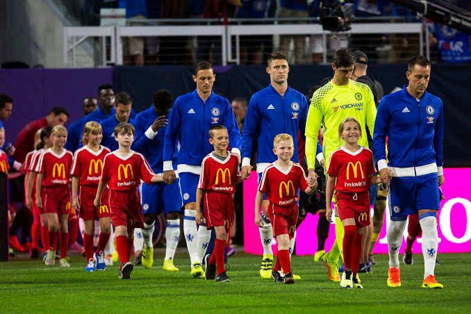 Reasons As To Why Footballers Walk Into The Field With Little Children Chezaspin