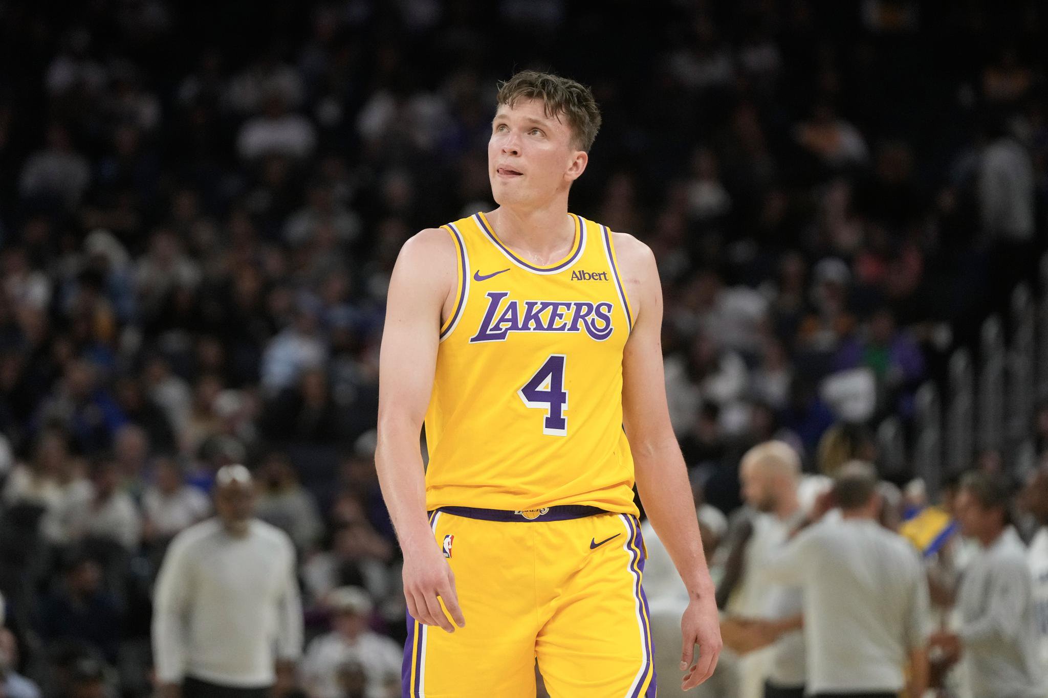 Los Angeles Lakers forward Dalton Knecht (4) on the court during a game.