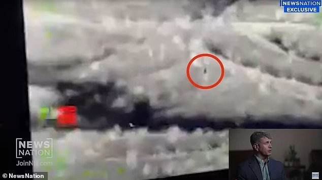 شارك بوب تومسون، المبلغ عن مخالفات الأجسام الطائرة المجهولة، مقطع فيديو لم يسبق له مثيل لجسم طائر مجهول على شكل سيجار يحلق فوق أريزونا في أوائل عام 2020