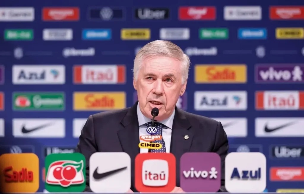 Carlo Ancelotti durante entrevista coletiva da Seleção Brasileira (Foto: Reprodução)