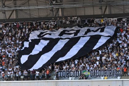 Atlético-MG tem sete jogadores pendurados antes de enfrentar Flamengo e Cruzeiro