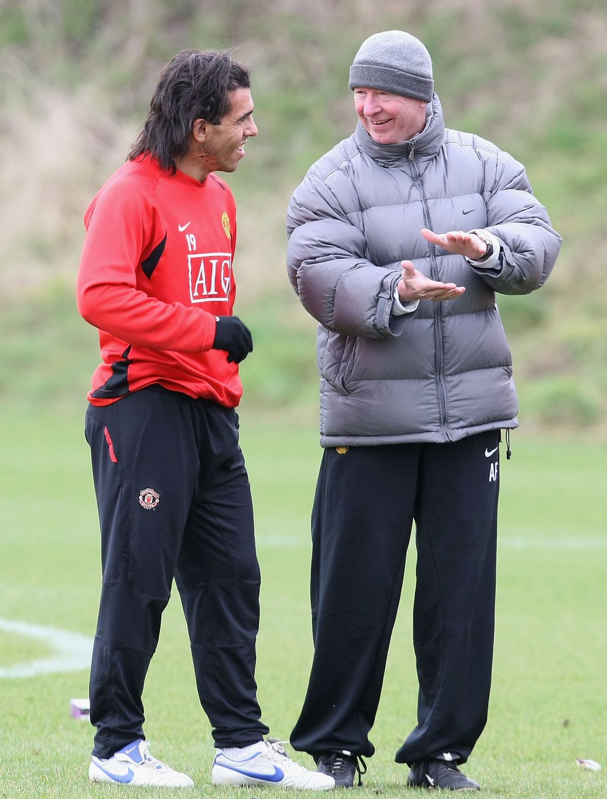 Carlos Tevez believed Sir Alex broke his promise