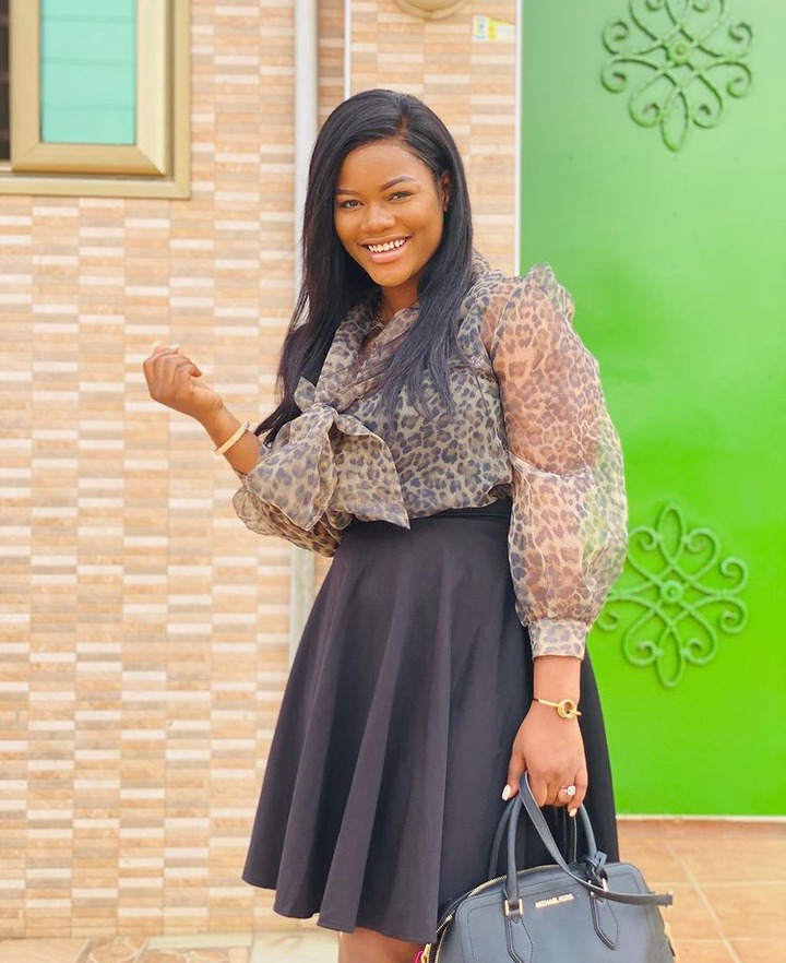 Pictures of Lil win's girl Sandra Ababio and her twin sister surfaces online (photos)