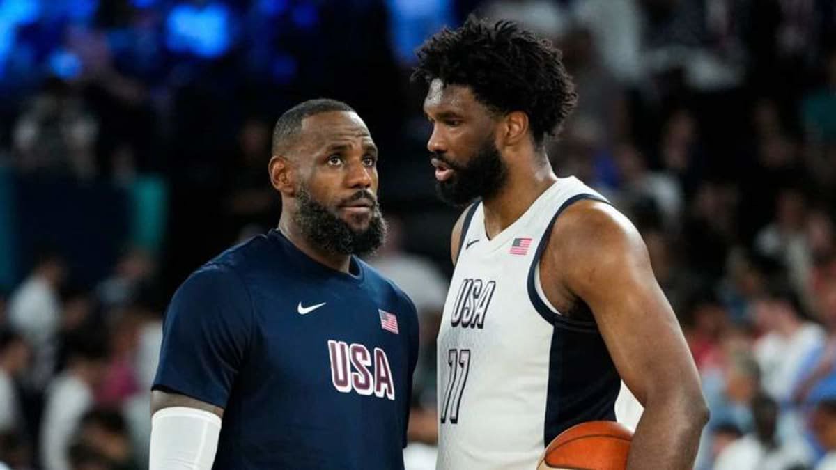 Paris 2024 Summer Olympics Paris, France 20240808 USAs LeBron James and Joel Embiid during the mens basketball semi-final between USA and Serbia at Bercy Arena during the Paris 2024 Olympics Photo Beate Oma Dahle NTB Paris France EDITORIAL USE ONLY RESTRICTED USE FOR BETTING COMPANIES PUBLICATIONxNOTxINxNORxSWExDENxFINxFRAxISL Copyright: xBeatexOmaxDahlex/xNTBx ©Credits – Imago