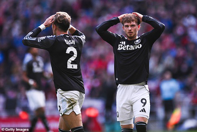 Elliott had a miserable time at Aston Villa last season when he hardly featured for the club