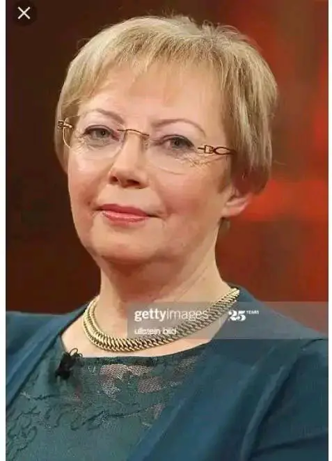 Story 17yr-old Girl Fall 10,000ft From Plane Survived 10days Jungle