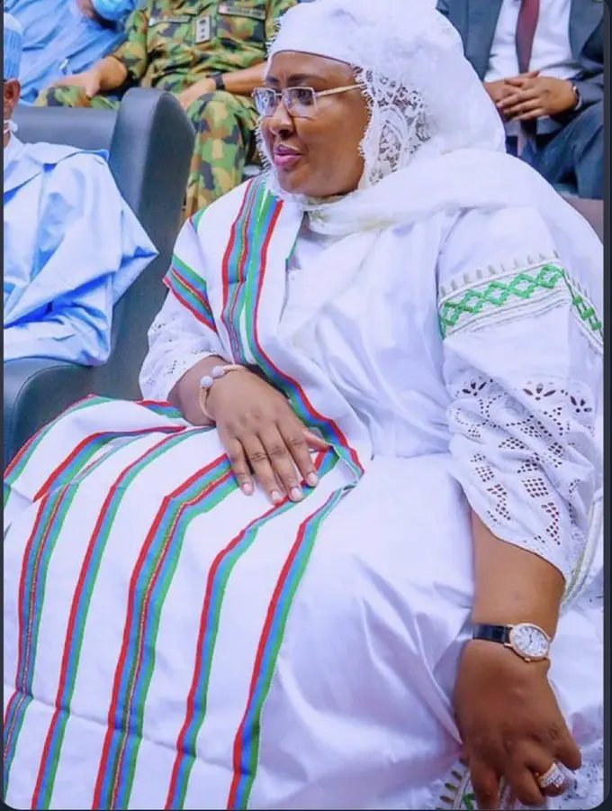 Twitter User Arrested For Allegedly Calling Aisha Buhari 'Fatter' - The  Glitters Online