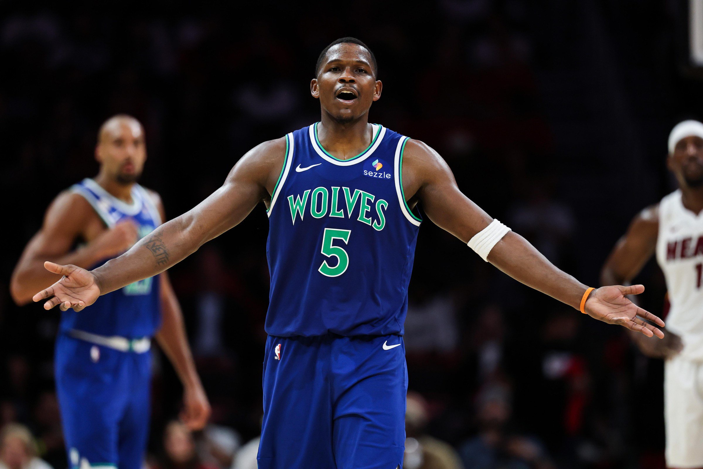 Minnesota Timberwolves v Miami Heat