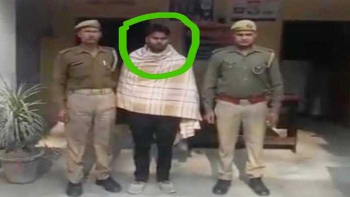 मस्जिद, मदरसे, मौलवी, रेप