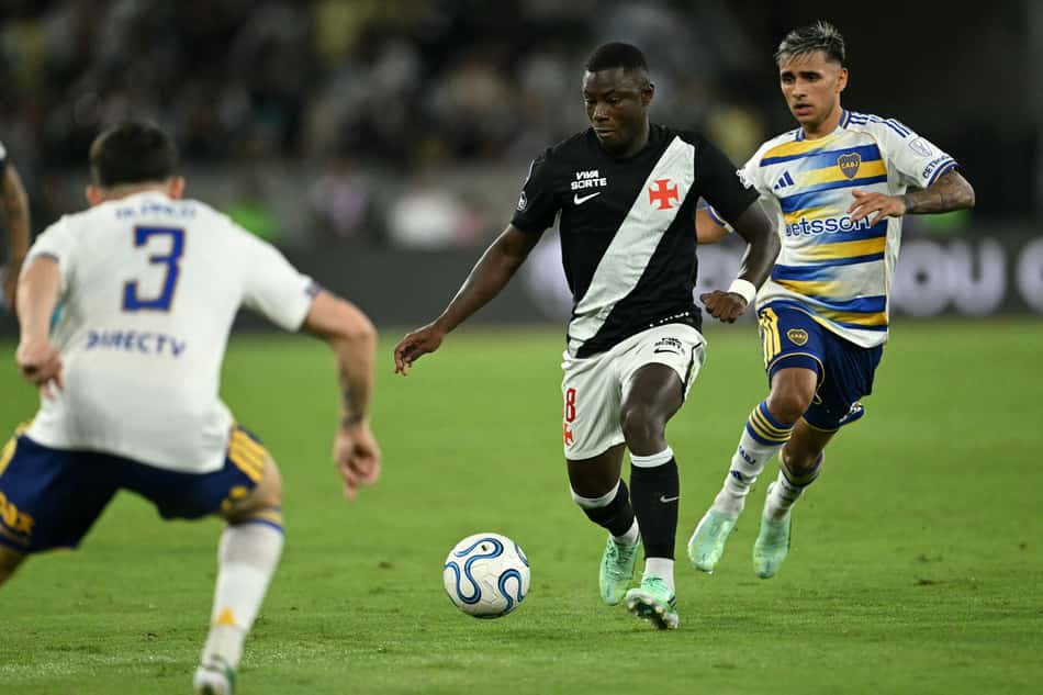 Marino em campo na partida entre Vasco e Sul-Americana