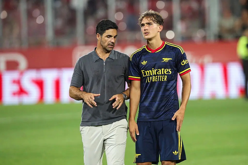 Mikel Arteta and Max Dowman