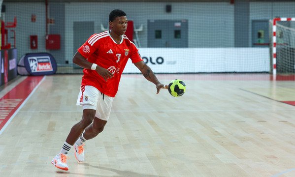Benfica perde com Marítimo por 28-27 na Madeira, diz A Bola