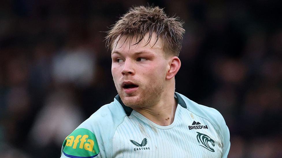Samuel Williams in a light blue Leicester Tigers jersey during a match.