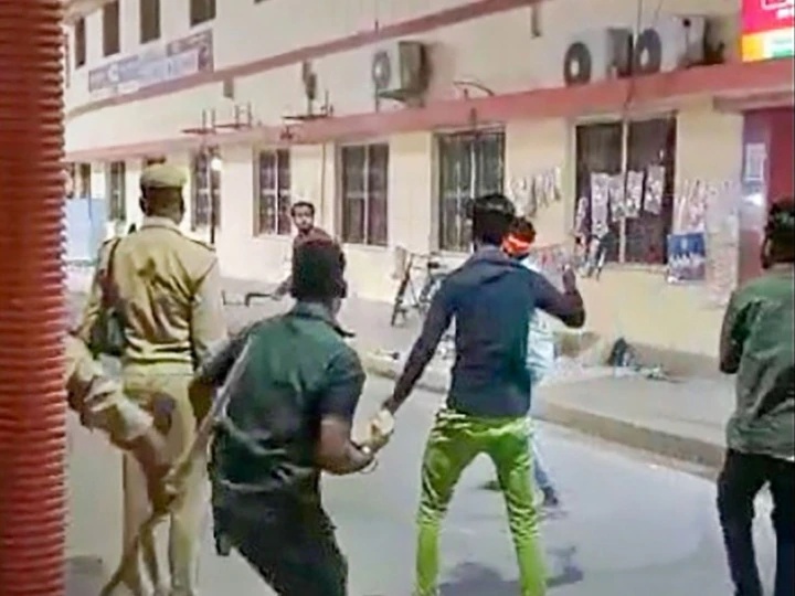 Gorakhpur Temple Attack UP ATS Asks 14 Questions To Accused Ahmed Murtaza Abbasi Ann | Gorakhpur Temple Attack: गोरखनाथ मंदिर के हमलावर अहमद मुर्तजा से यूपी एटीएस की ताबड़तोड़ पूछताछ, दागे ...