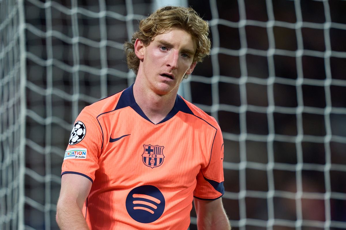 Anthony Gordon of FC Barcelona
