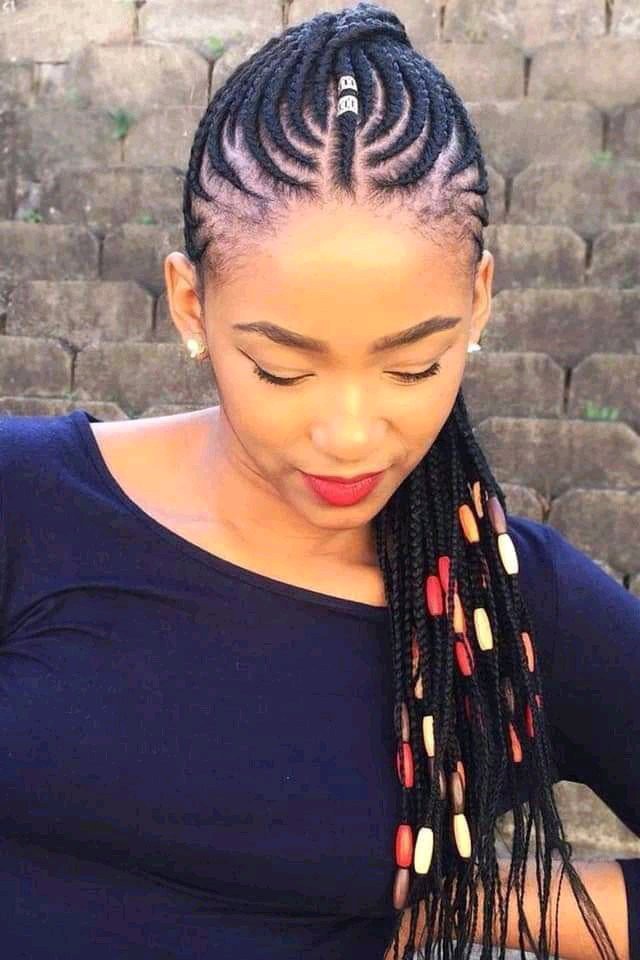 Hair lo beautiful people❤️❤️❤️ It's the African thread for me💃🏻💃🏻💃🏻  This low maintenance style is soooo Elegant and beautiful ❤️❤️ Its 👇🏻  *Pain-free, By Opaglamz