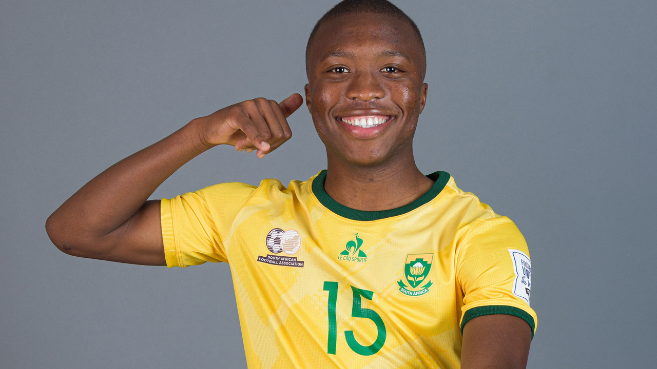 Amajita captain signs for Sundowns