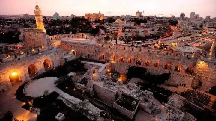 Jerusalem Mecca Which These Holy Places Look More Beautiful?