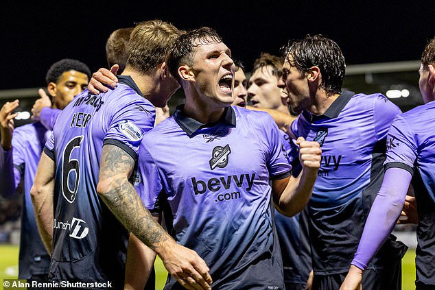 Hibs celebrate opening the scoring at St Mirren in midweek but had to settle for a 1-1 draw