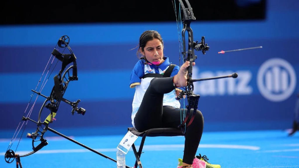 Sheetal became the first Indian para archer to earn a spot on the able-bodied national team, a feat forged through natural core strength, frugal innovation and cutting-edge sports science. (Special Arrangement)